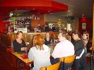 ***  Camelot Cathedral Square Hotel Christchurch New Zealand