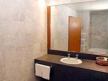 Camelot Cathedral Square Hotel Christchurch